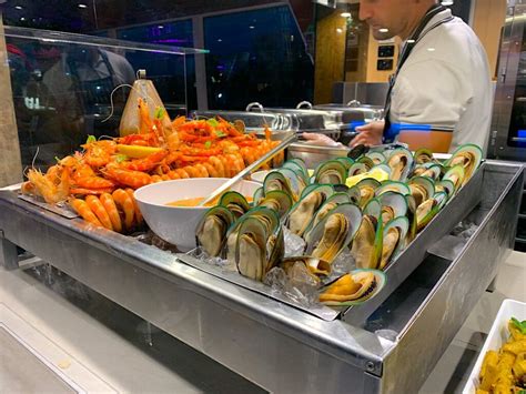 gold coast seafood buffet cruise.